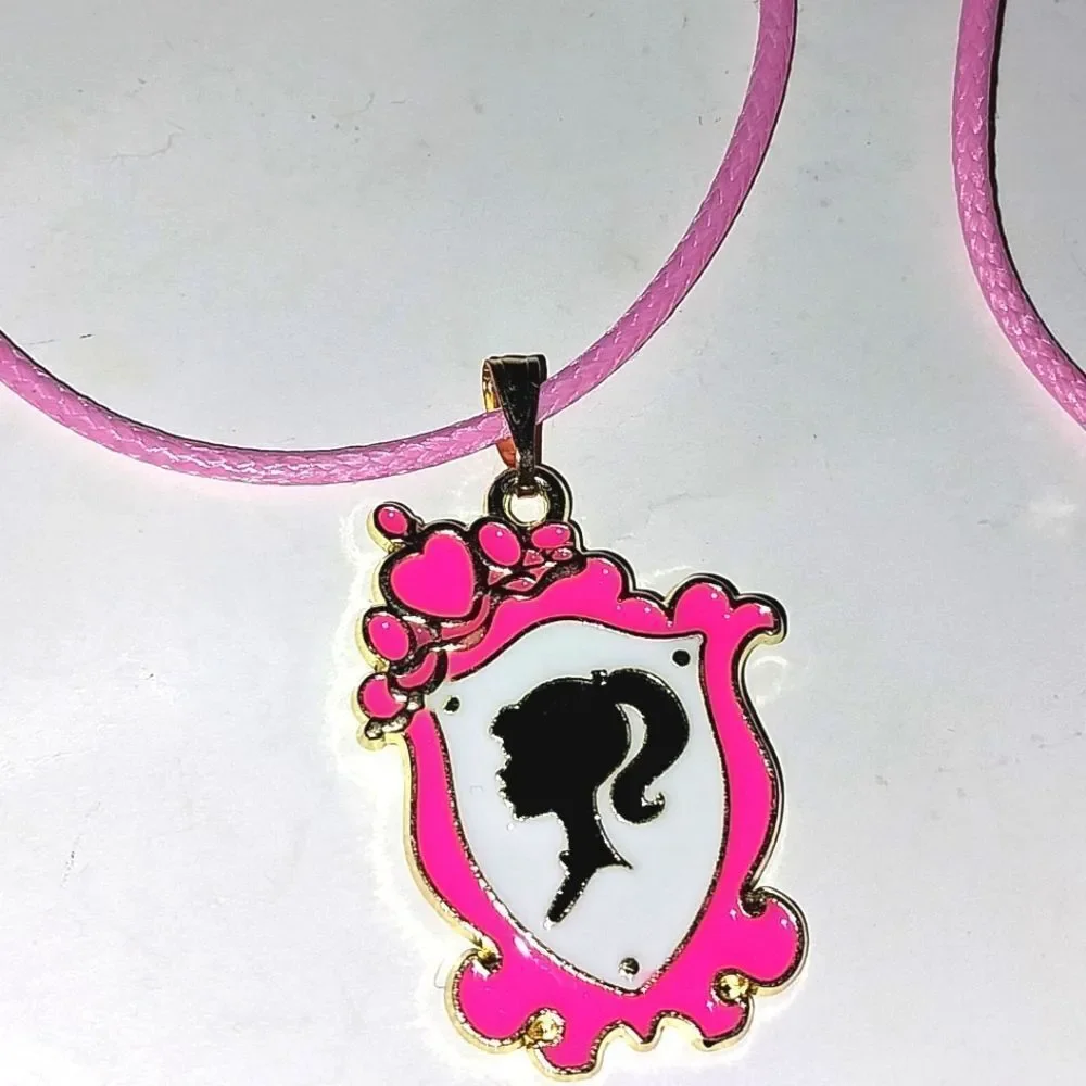 Beautiful barbie necklace for women and kids - Picture 4 of 5